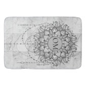 OM Mandala op Zilver Marmer Badmat (Voorkant)
