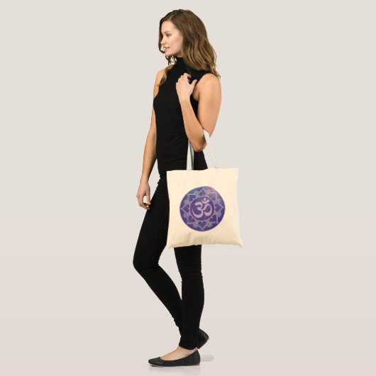 Om Mandala Paars Tote Bag (Voorkant (model))