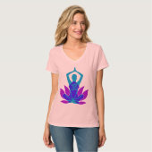 OM Namaste Spirituele Lotus Flower Yoga op Blauwgr T-shirt (Voorkant volledig)