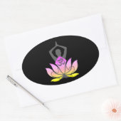 OM Namaste Spirituele Lotus Flower Yoga Pose Ovale Sticker (Envelop)