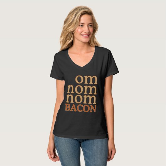 OM NOM NOM BACON T-SHIRT (Voorkant volledig)