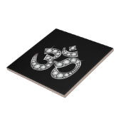 Om Symbol met "Diamond" Stones Tegeltje (Zijkant)