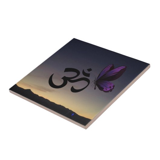 Om symbol tegeltje (Zijkant)