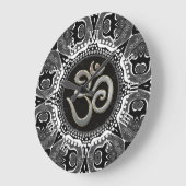 OM-symbool Yoga Black White Tribal Mandala Clock Grote Klok (Hoek)