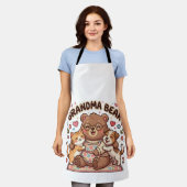Oma Beer Knuffel Schort (Gedragen)