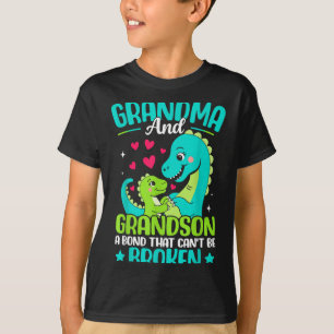 Oma en kleinzoon: een band die niet verbroken kan  t-shirt