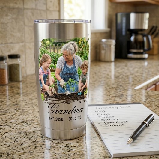 Oma Est Jaar Aangepaste Foto Geïsoleerde Drinkbeker