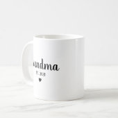 Oma Est Zwangerschap Aankondiging Baby Koffiemok (Voorkant links)