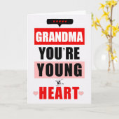 Oma Grappig Jong Hart Humoristische Verjaardag Kaart (Gele Bloem)