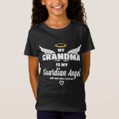 Oma Guardian Angel kijkt over mij in herinnering T-shirt (Voorkant)