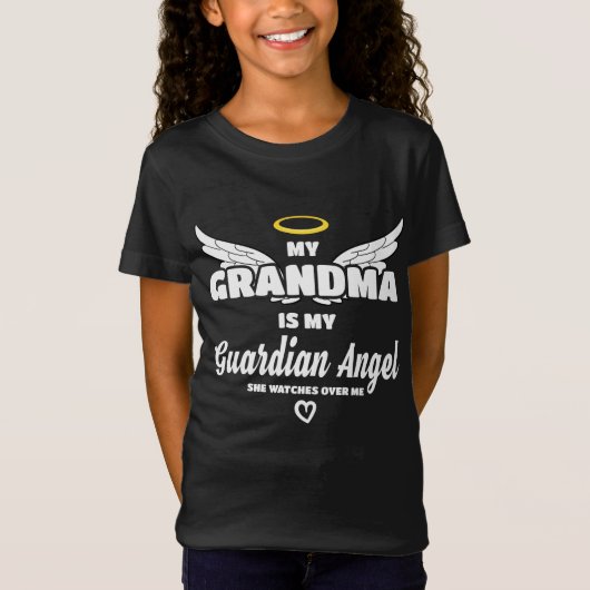 Oma Guardian Angel kijkt over mij in herinnering T-shirt (Voorkant)