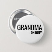 oma heeft dienst ronde button 5,7 cm (Voorkant /achterkant)