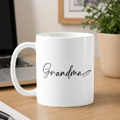 Oma heeft een minimaal script ingesteld koffiemok