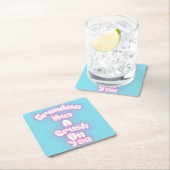 Oma heeft een oogje op je kartonnen onderzetters (Insitu)