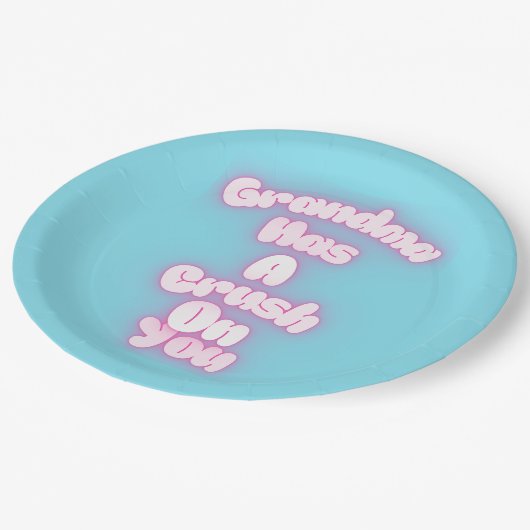 Oma heeft een oogje op je papieren bordje (Gekanteld)