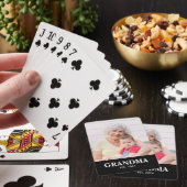 Oma heeft moedige zwarte foto ingesteld pokerkaarten (Insitu)