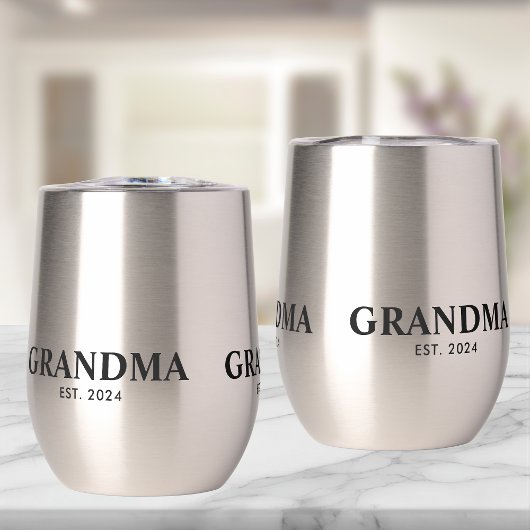 Oma heeft nieuwe oma-cadeau ingesteld