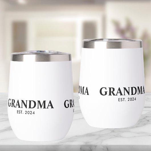 Oma heeft nieuwe oma cadeau ingesteld