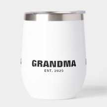 Oma heeft nieuwe oma-cadeau opgericht