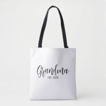 Oma heeft nieuwe oma cadeau opgericht