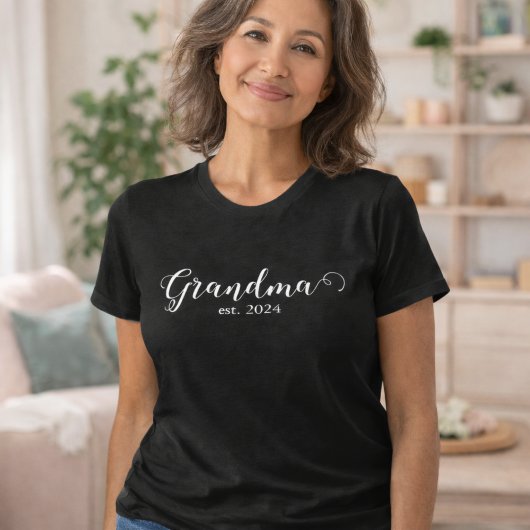 Oma heeft wit schrift opgericht t-shirt