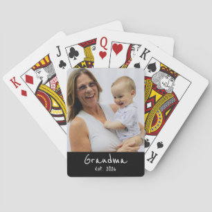 Oma heeft wit script foto ingesteld pokerkaarten