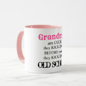 Oma is cool, beste oude school grappig citaat mok (Voorkant links)