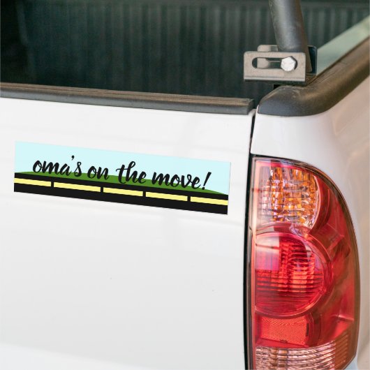 Oma is in beweging! Fun Bumpersticker (Op Truck)