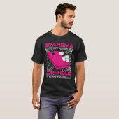Oma is mijn naam... het hoekgat is mijn spel t-shirt (Voorkant volledig)