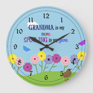 Oma is mijn naam. Verwennen is mijn spel. Grote Klok