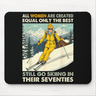 Oma mama gaat nog steeds skiën in de jaren zeventi muismat