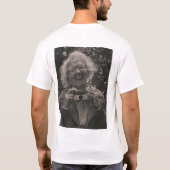 Oma met haar Hawkeye T-shirt (Achterkant)