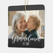 Oma Minimalistische Witte Script Tekst Keramisch Ornament (Links)