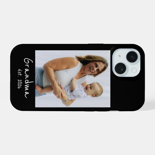 Oma Opgericht Wit script 3 foto iPhone 15 Case (Achterkant horizontaal)