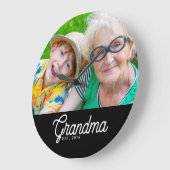 Oma Oprichtte Zwart Wit Script Foto Grote Klok (Hoek)