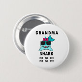 Oma Shark Doo Doo Doo Ronde Button 5,7 Cm (Voorkant /achterkant)