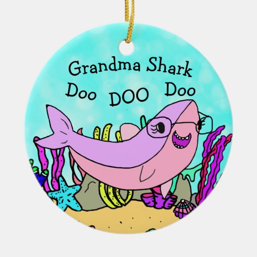 Oma Shark Familie Kerstversiering Keramisch Ornament (Voorkant)