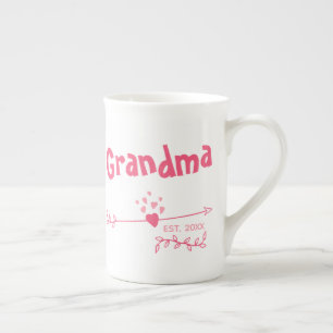 Oma sinds 20xx Roze Harten en Pijlen Porselein Kop