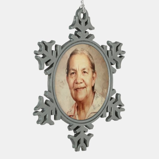 Oma Sylvia Huerta Tin Sneeuwvlok Ornament (Links)