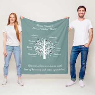 Oma Tree, 8 Names & Dates, wit op blauw Fleece Deken