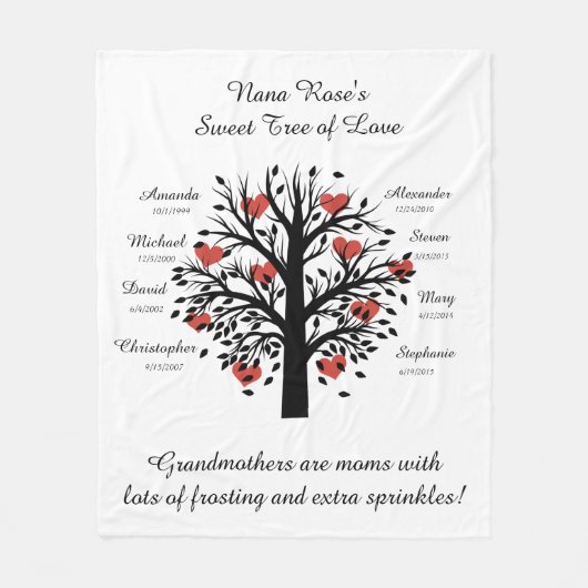 Oma Tree (harten), Zwart/Wit 8 Namen & Datums Fleece Deken (Voorkant)