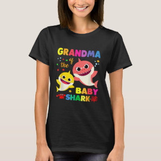 Oma van de Bashark Grandma Shark T-shirt