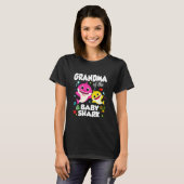 Oma van de Bashark Grandma Shark T-shirt (Voorkant volledig)
