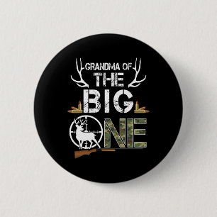 Oma van de Big One verjaardagsjongen Deer Hunter C Ronde Button 5,7 Cm