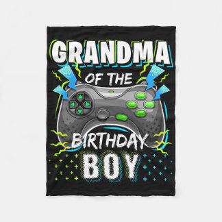 Oma van de jarige jongen Matching videospel Bi Fleece Deken