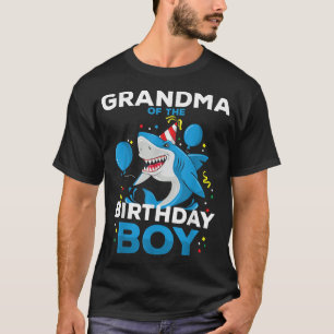 Oma van de vogeljongen die de zee aan het uitkomen t-shirt