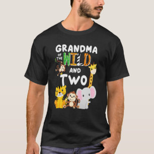 Oma van het wild en twee dierentuin Birthday Safar T-shirt