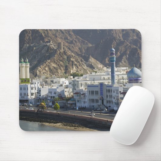 Oman, Muscat, Mutrah. Gebouwen langs Mutrah Muismat (Met muis)