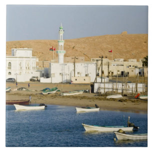 Oman, Sharqiya-regio, Sur. Ayajh Town, schemering Tegeltje