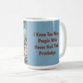 Omarm de reis: een tijdloos eerbetoon aan verouder koffiemok (Voorkant rechts)